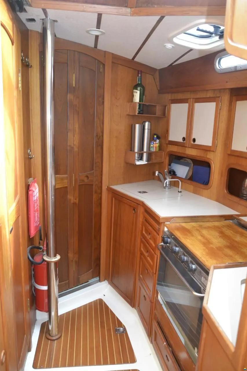 Nauticat 32