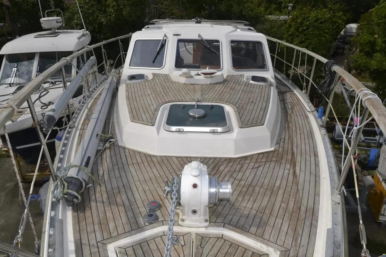 Nauticat 32