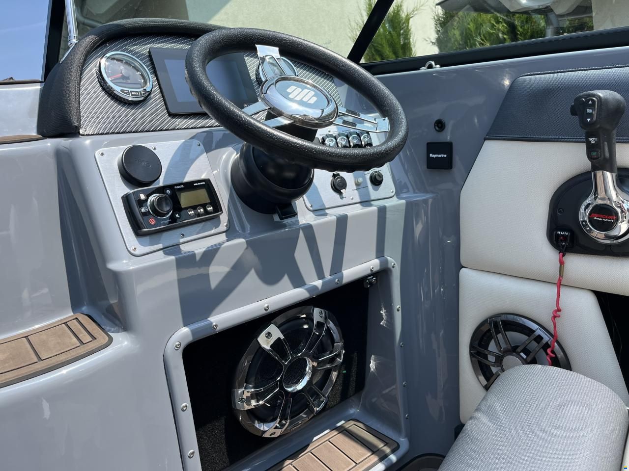 Hellwig Milos V630 cabin