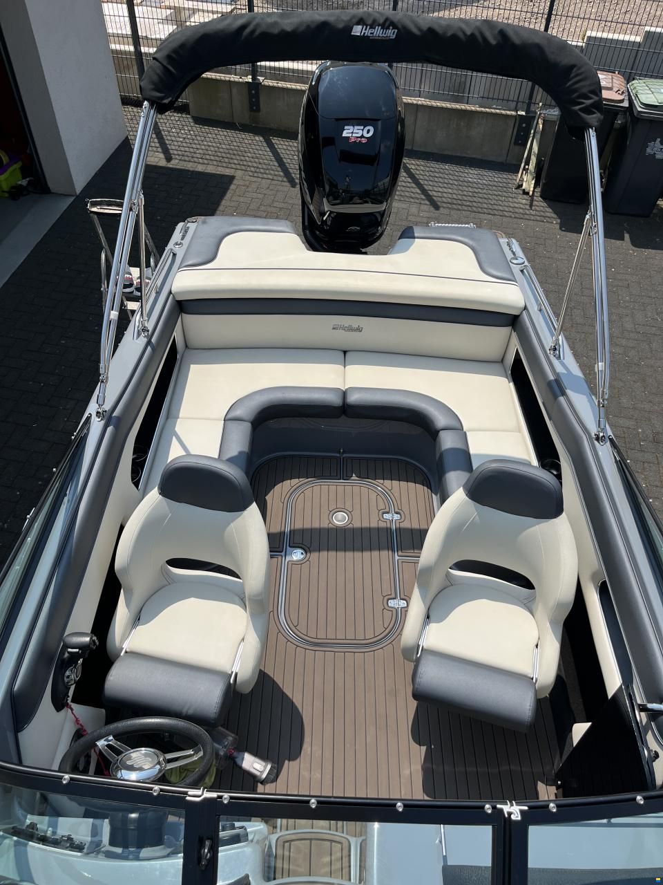 Hellwig Milos V630 cabin