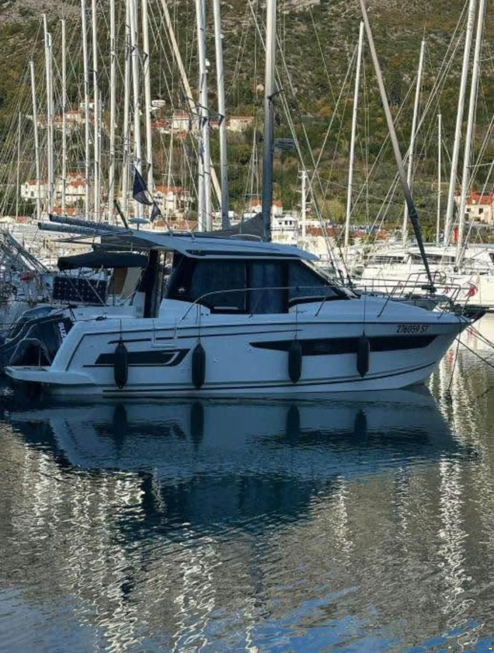 Jeanneau Merry Fisher 895