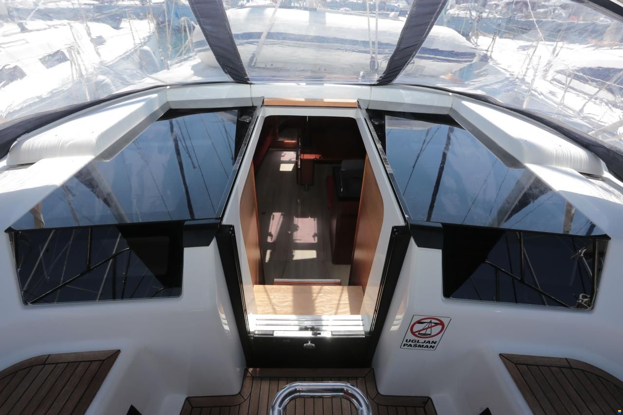 Hanse 418