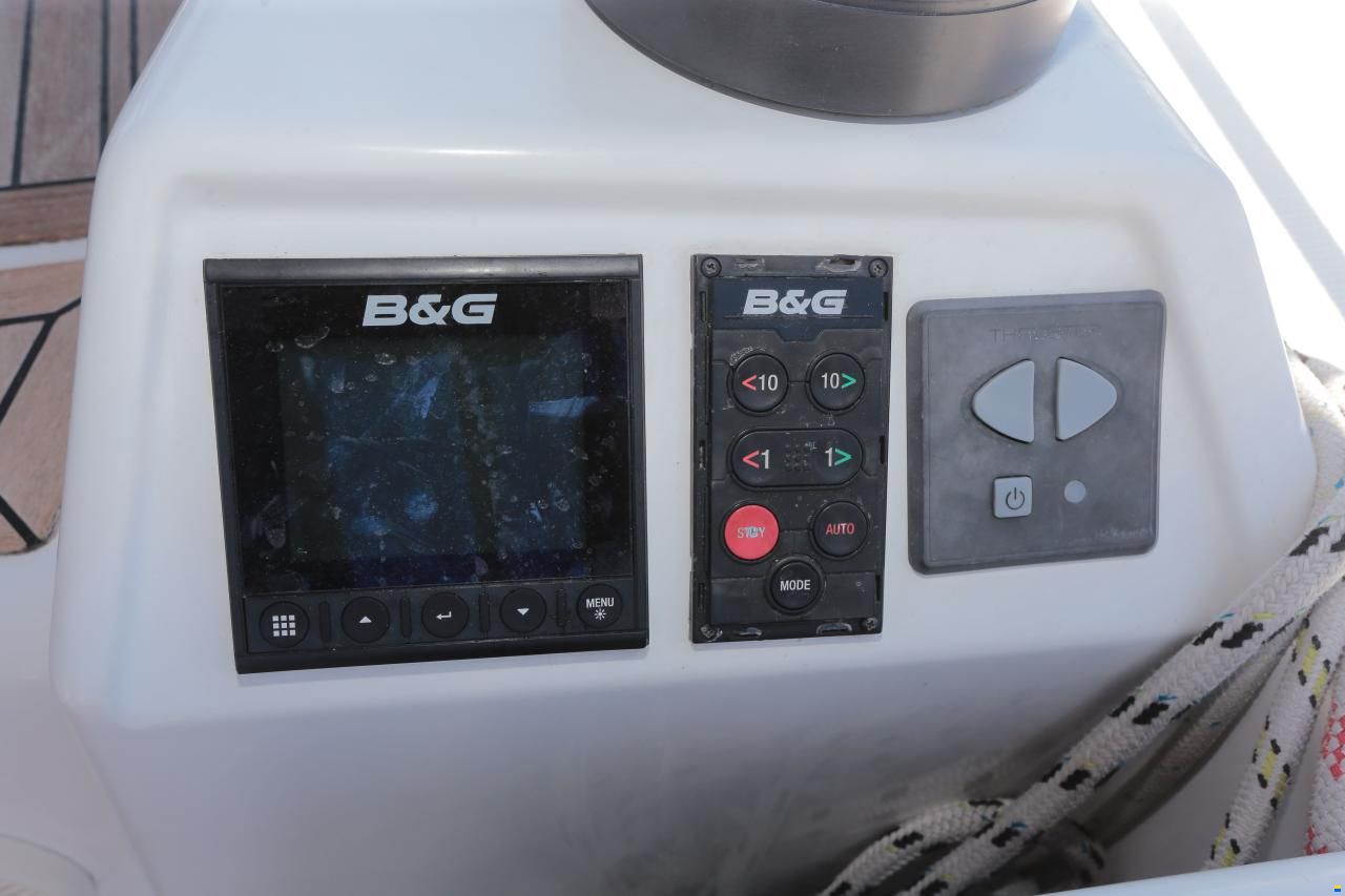 Hanse 418