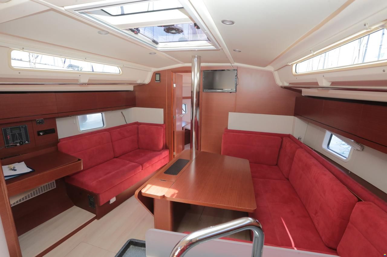 Hanse 418