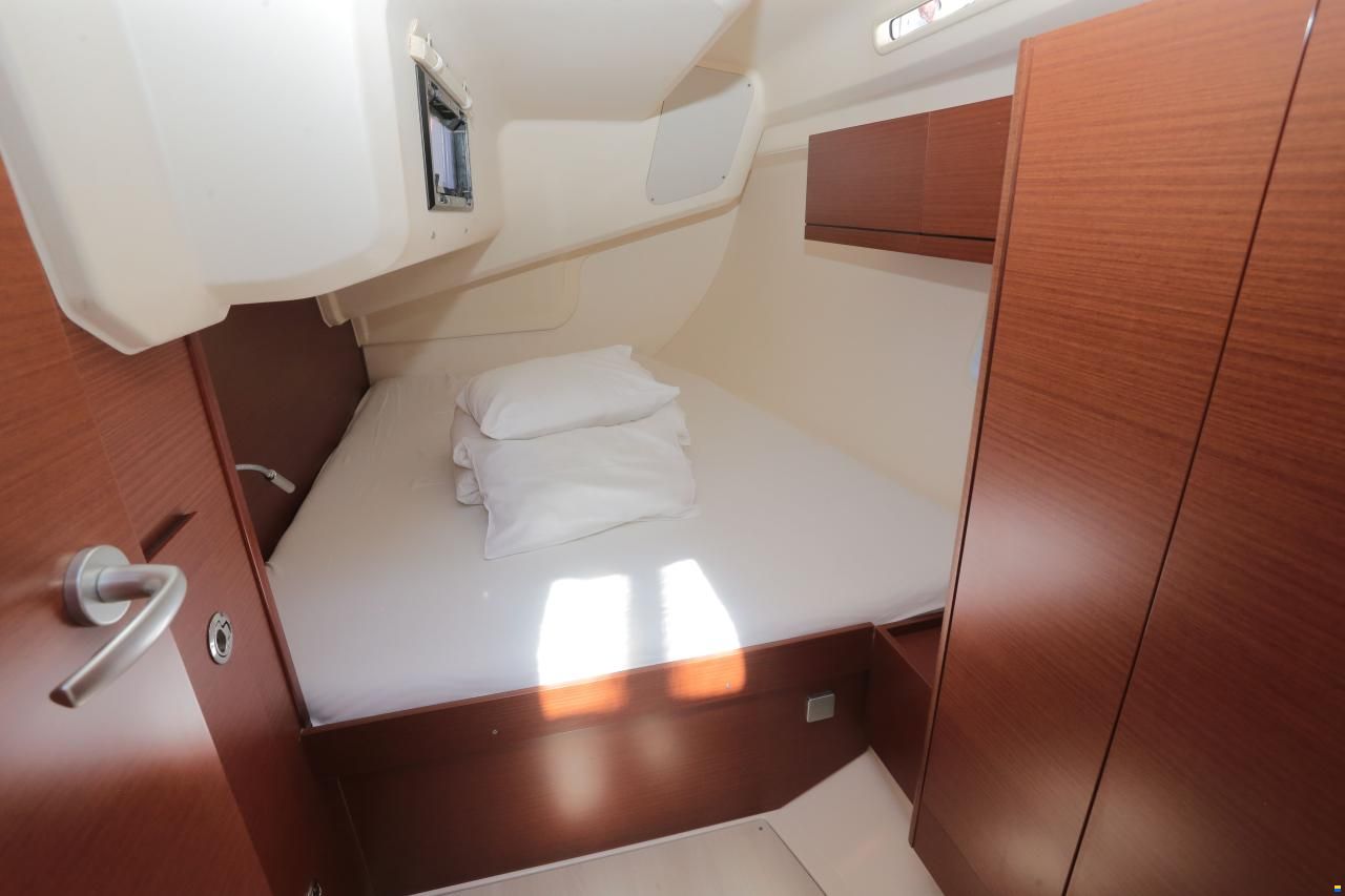 Hanse 418