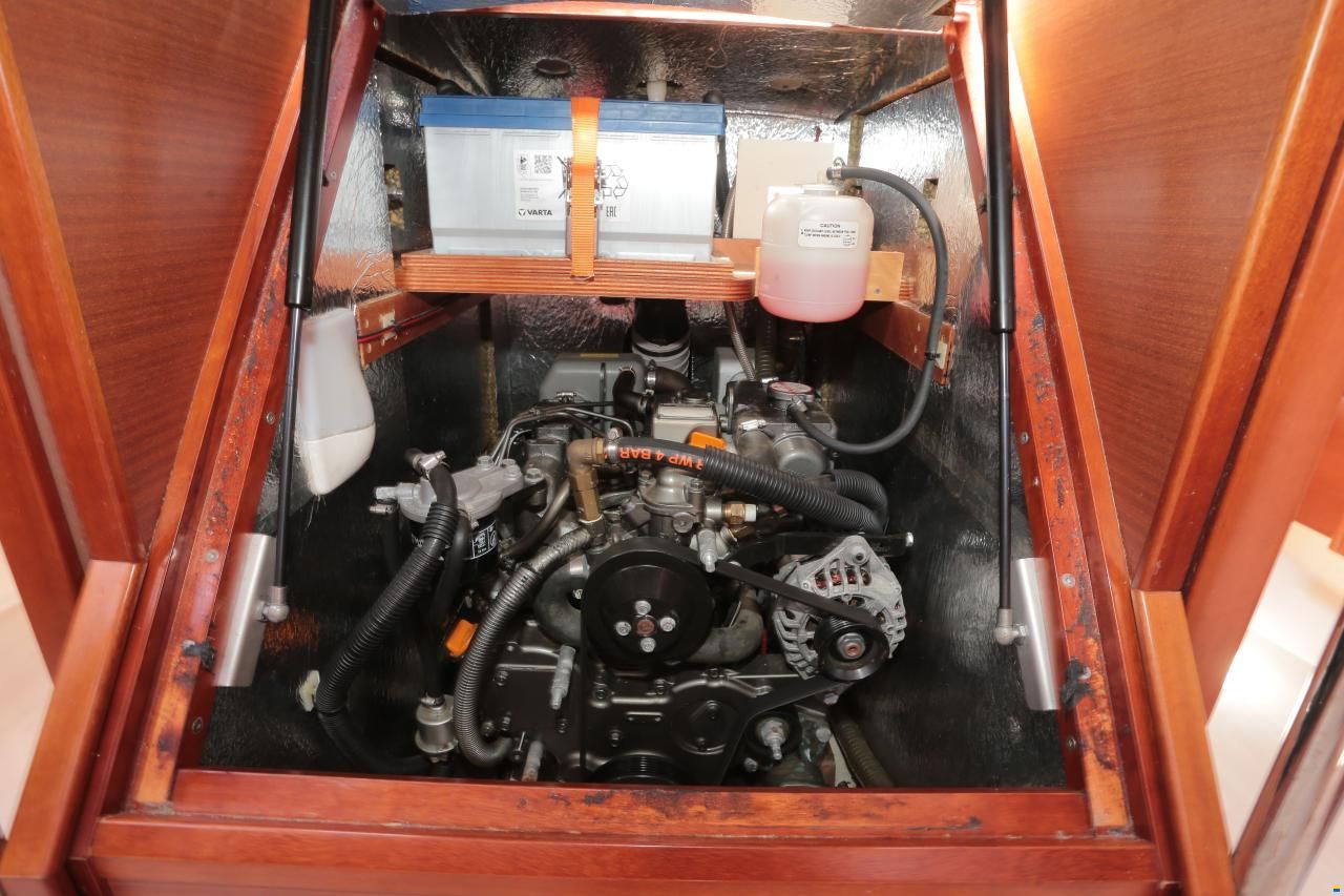 Hanse 418