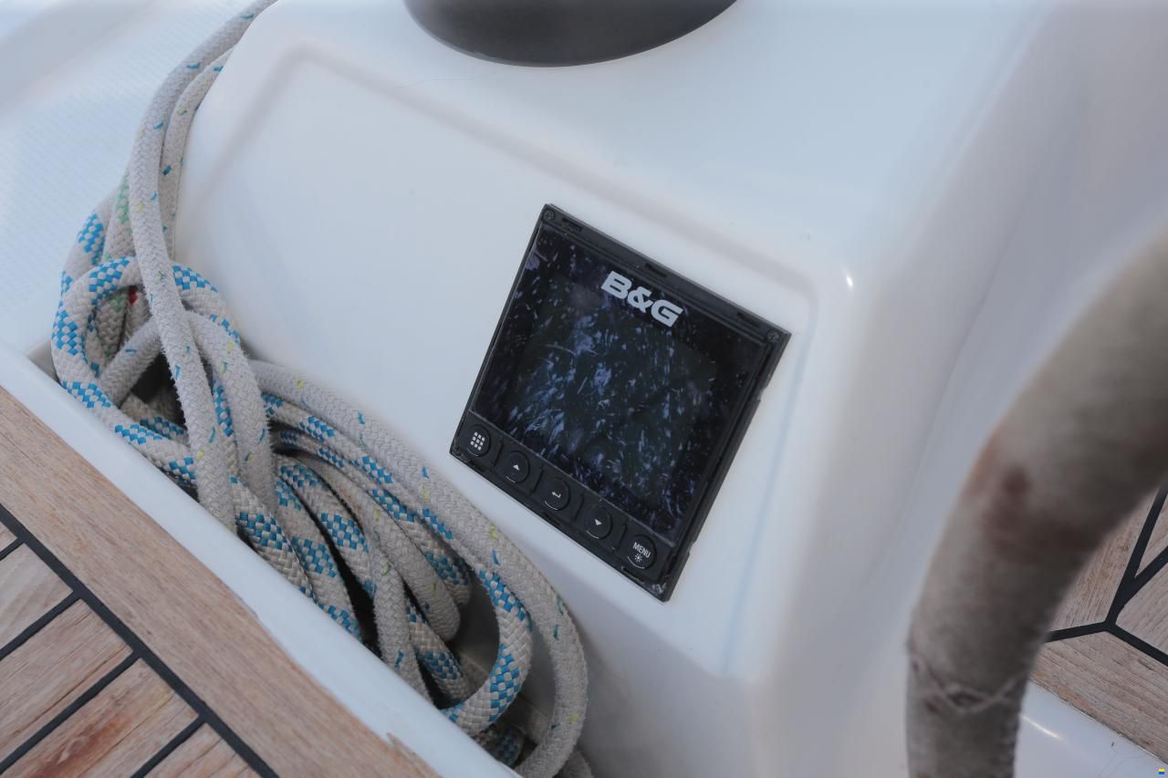 Hanse 418