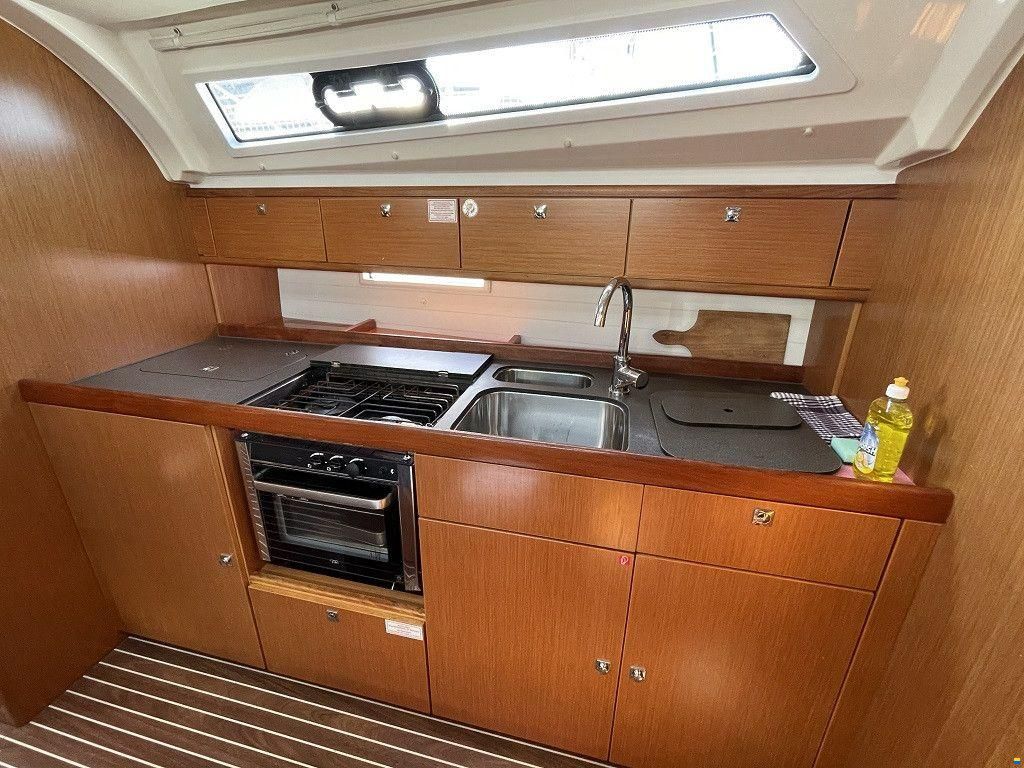 Bavaria Cruiser 41