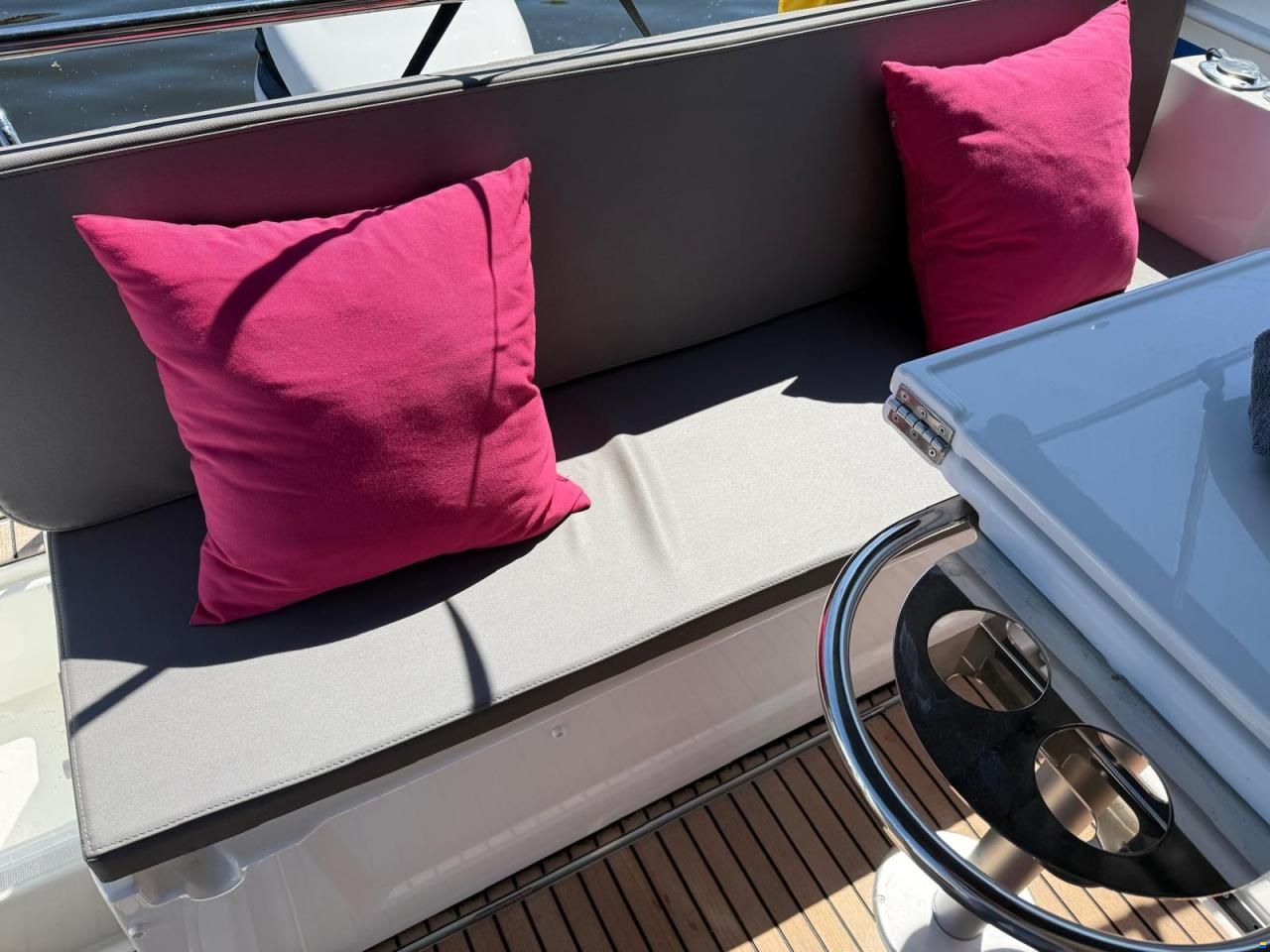 Beneteau Antares 8 OB V2