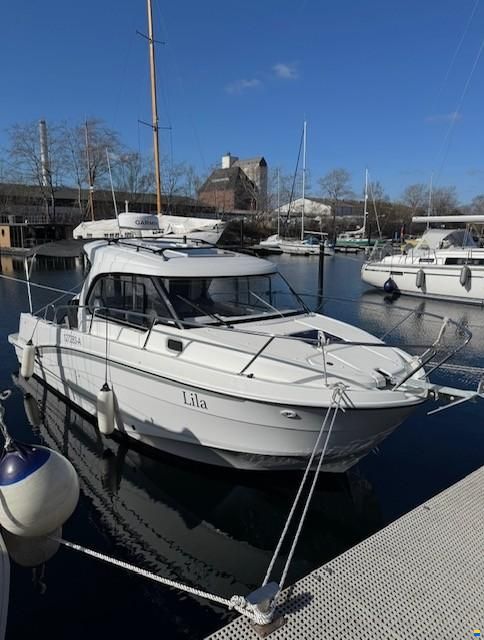 Beneteau Antares 8 OB V2