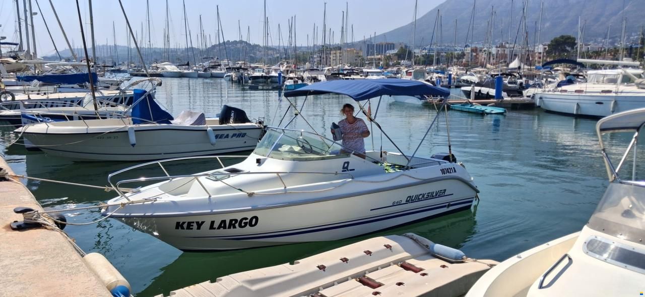 Quicksilver 640