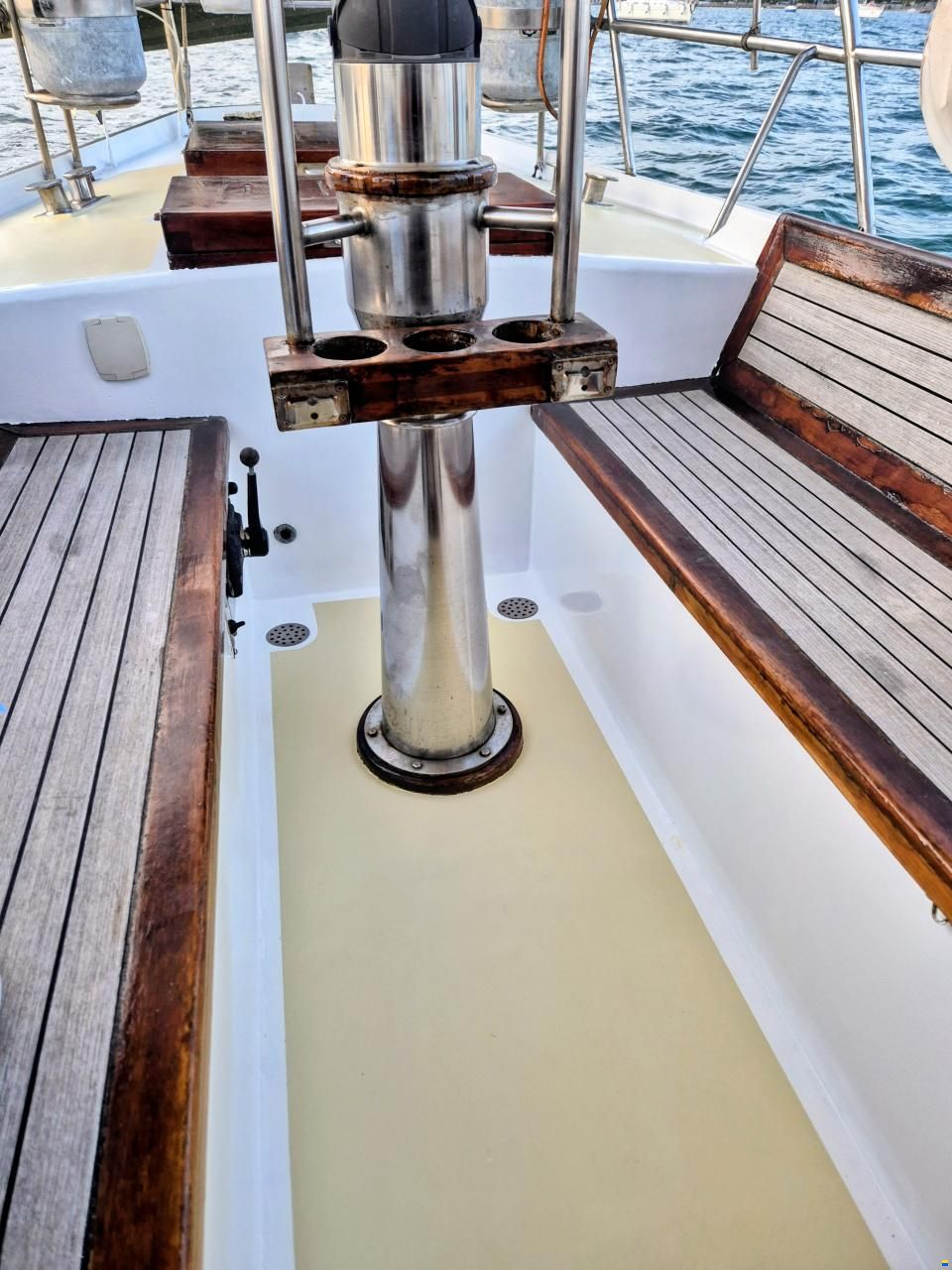 Brown Bluewater 49