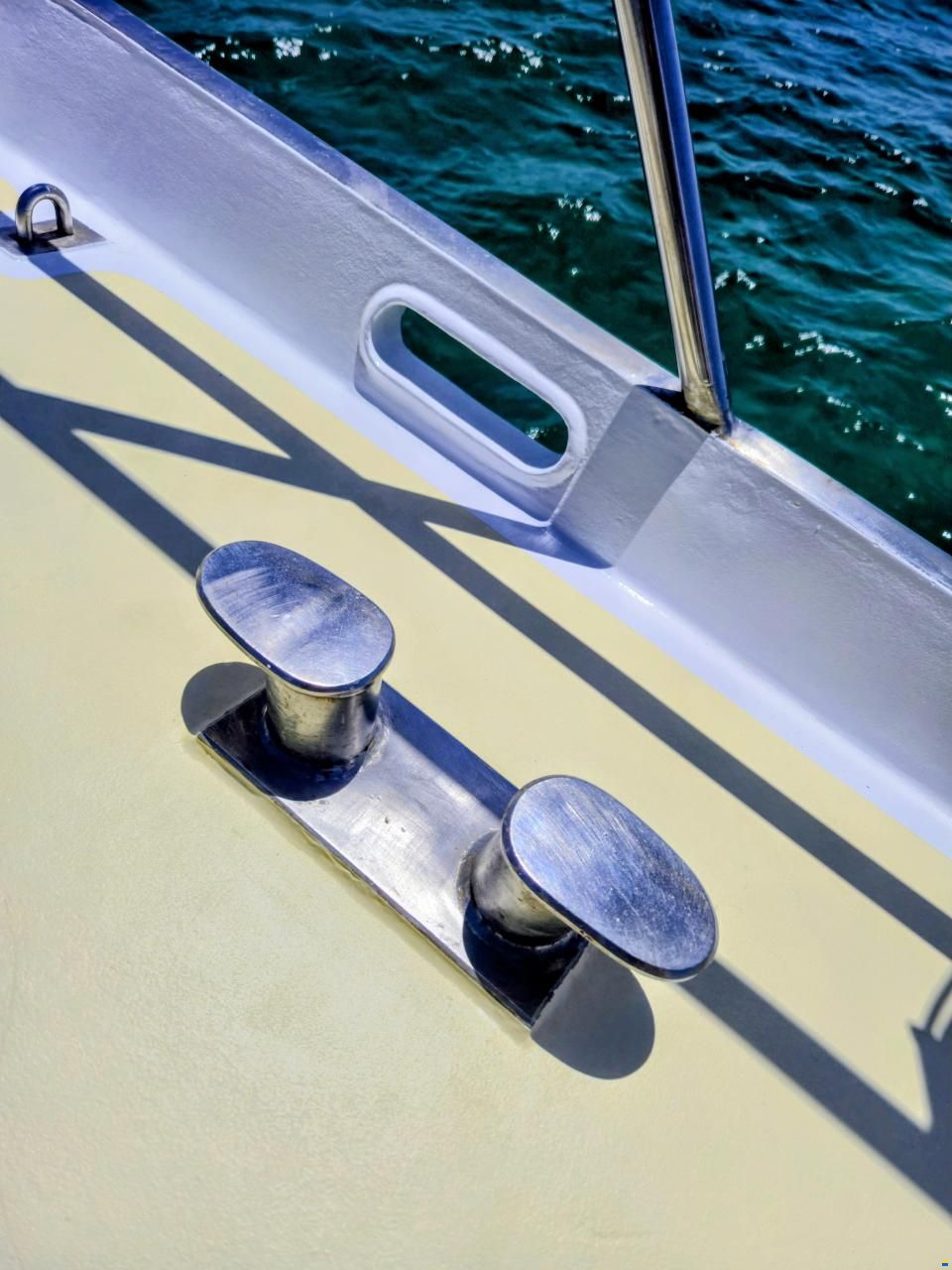 Brown Bluewater 49