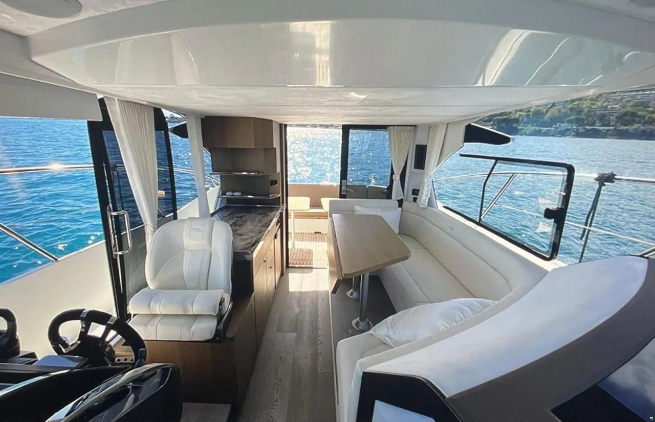 Galeon 360 Fly