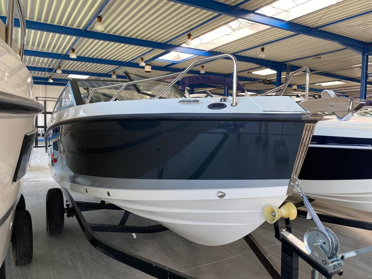 Quicksilver Activ 675 Bowrider