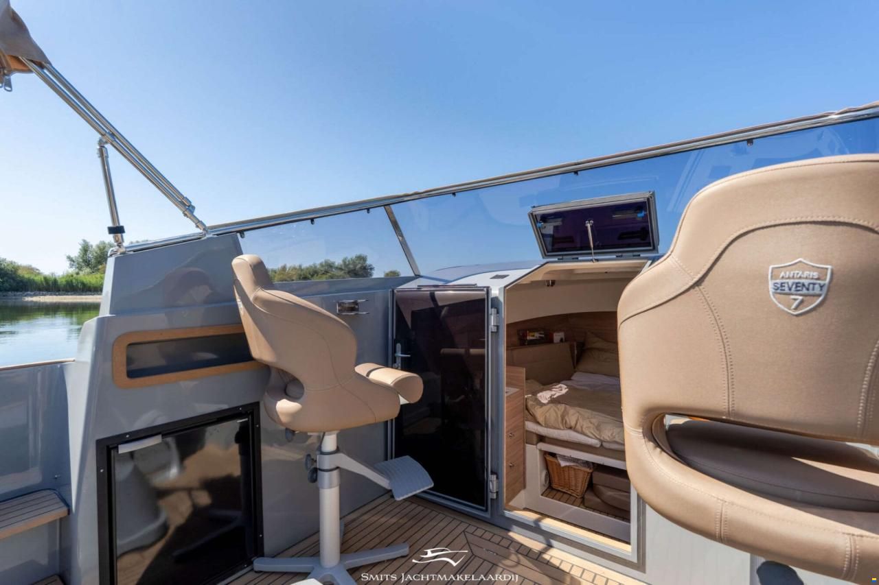 Antaris Seventy7 Cabin
