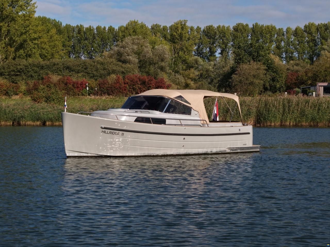 Antaris Seventy7 Cabin