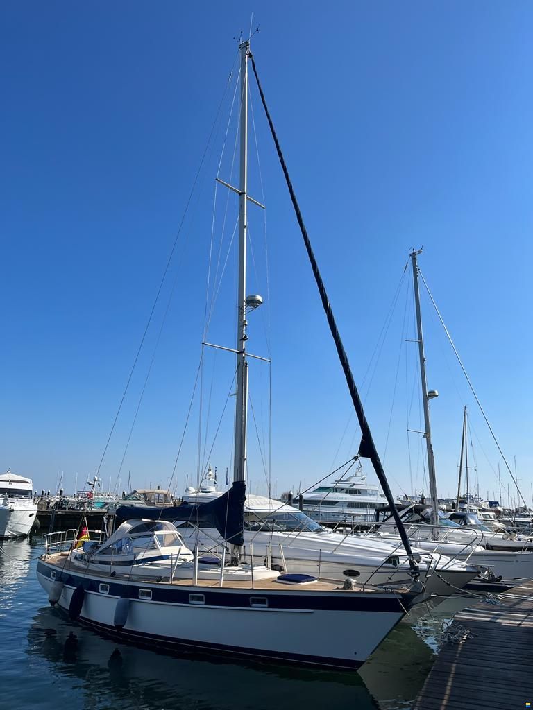 Hallberg-Rassy 382