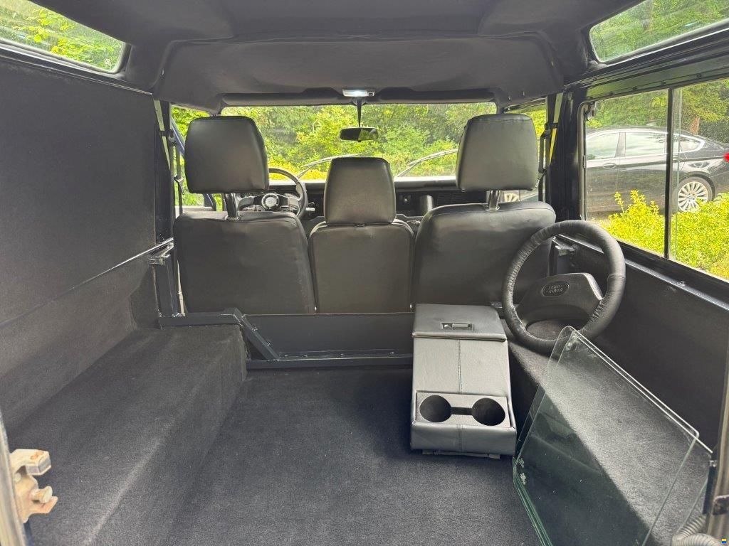 Land Rover Defender 90 2.0 benzine