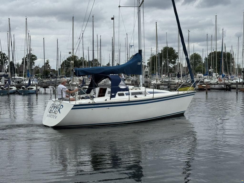 Hunter 28.5