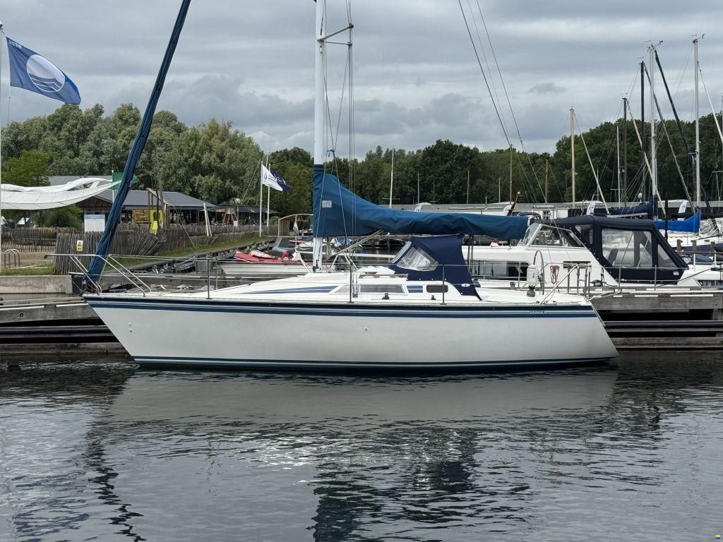 Hunter 28.5