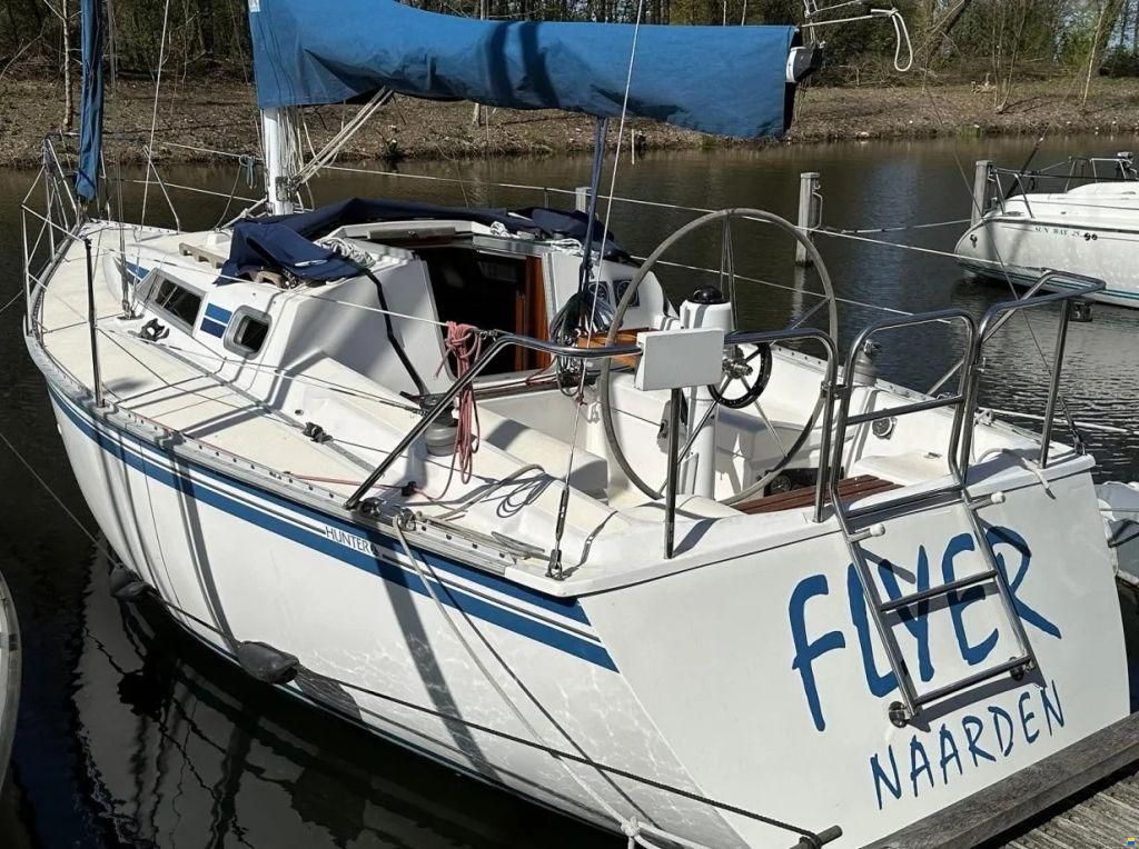 Hunter 28.5