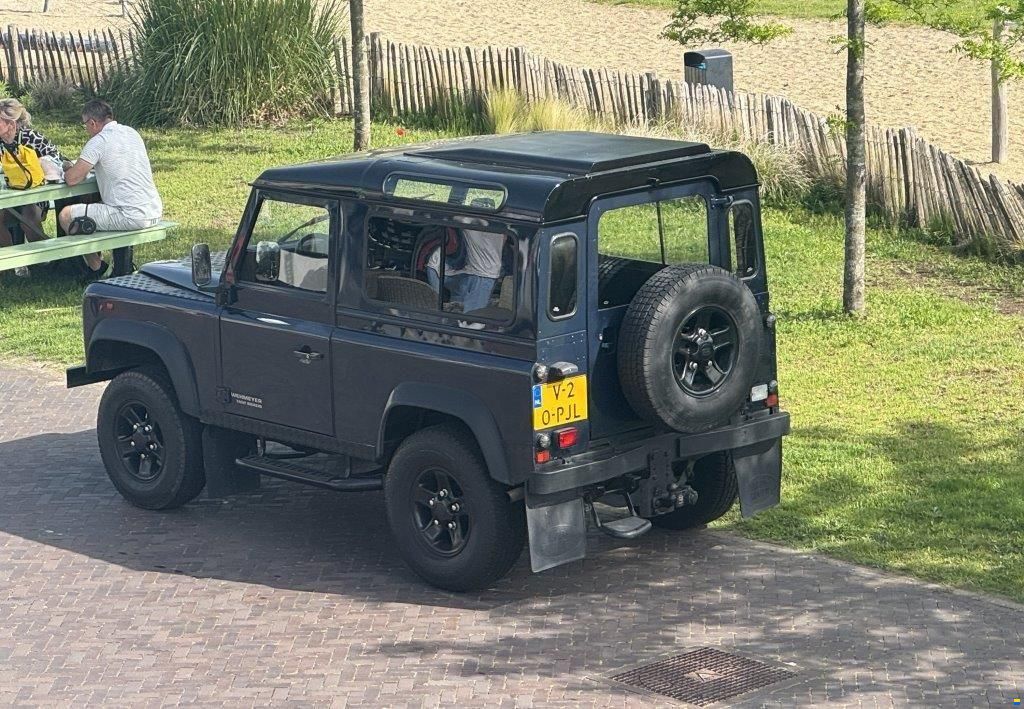 Land Rover Defender 90 2.0 benzine