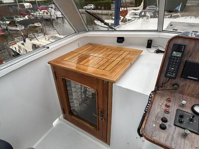 Monty Bank 41