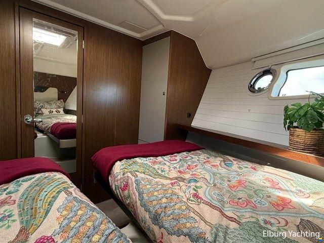 Bavaria E40 - Flybridge