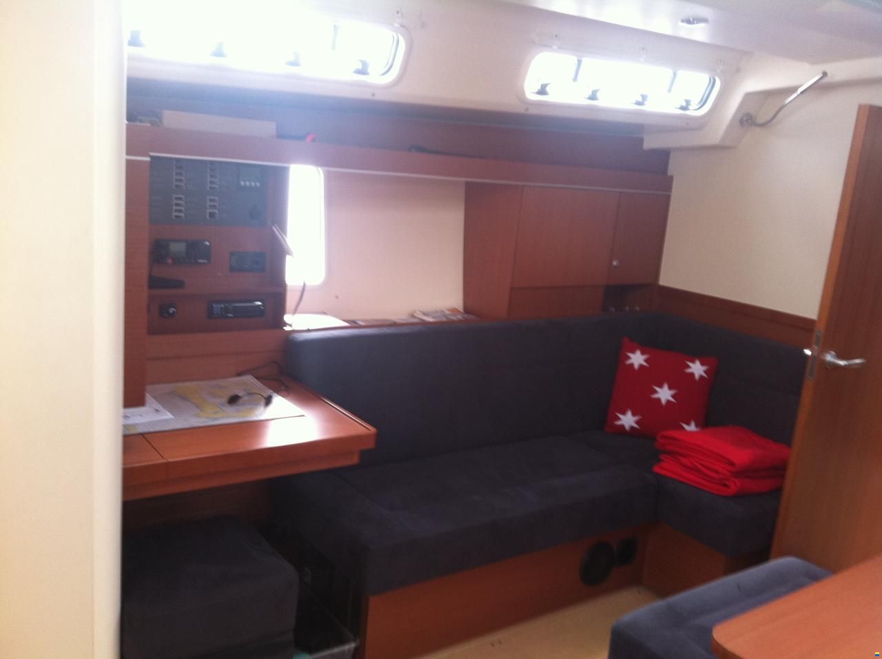 Hanse 445