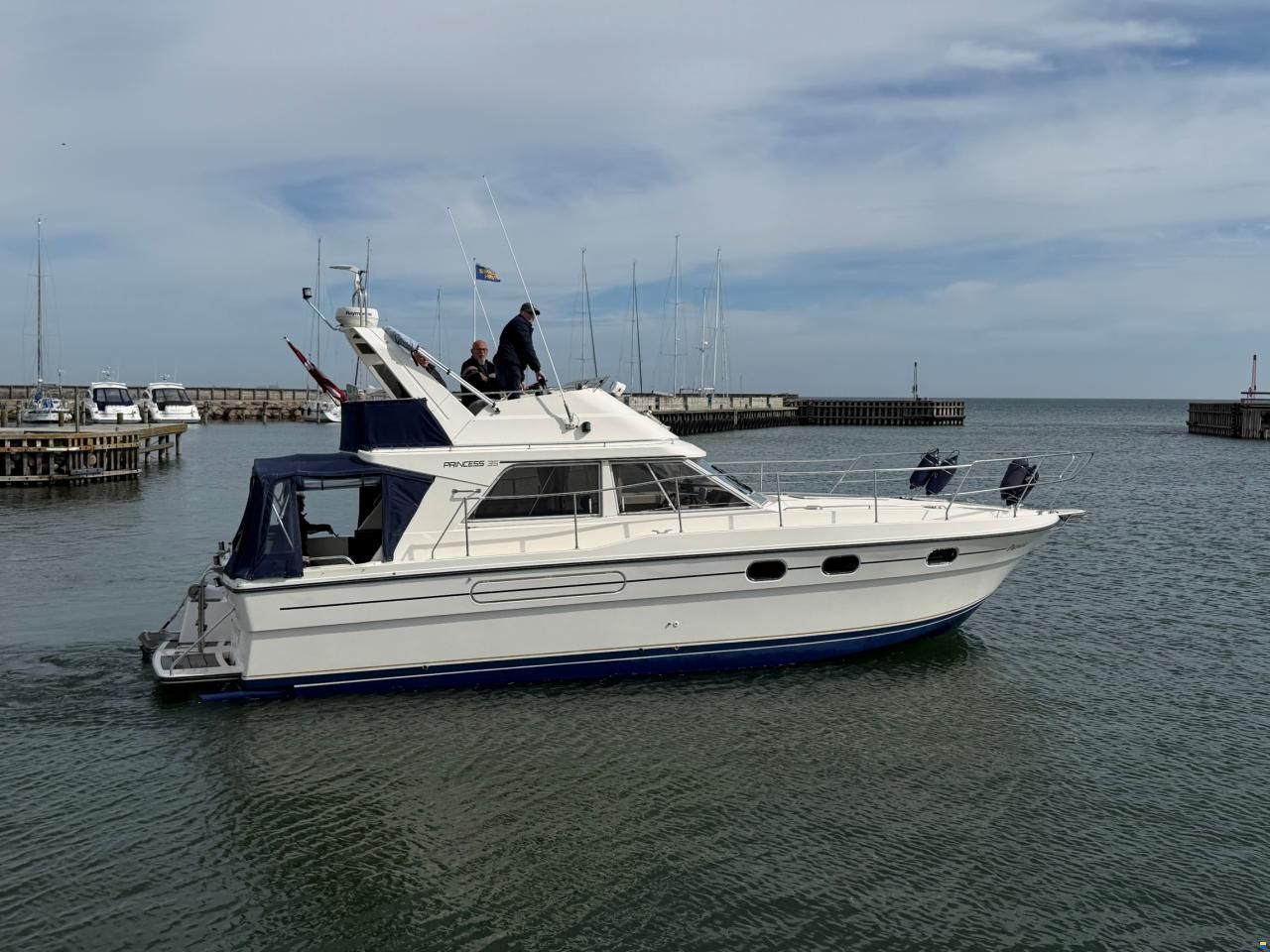 Princess 35
