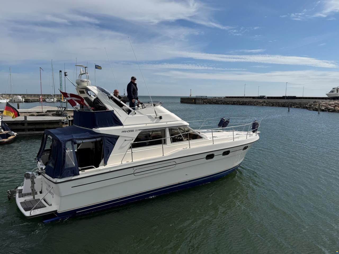 Princess 35