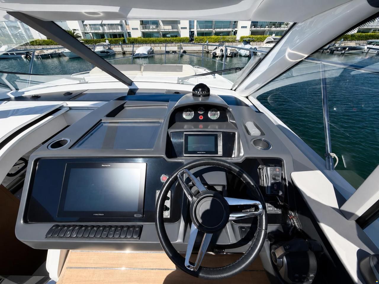Princess V 50 open