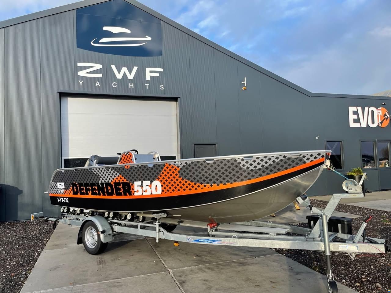 Defender 550