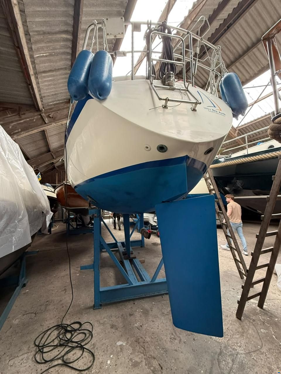 UFO Colvic 27