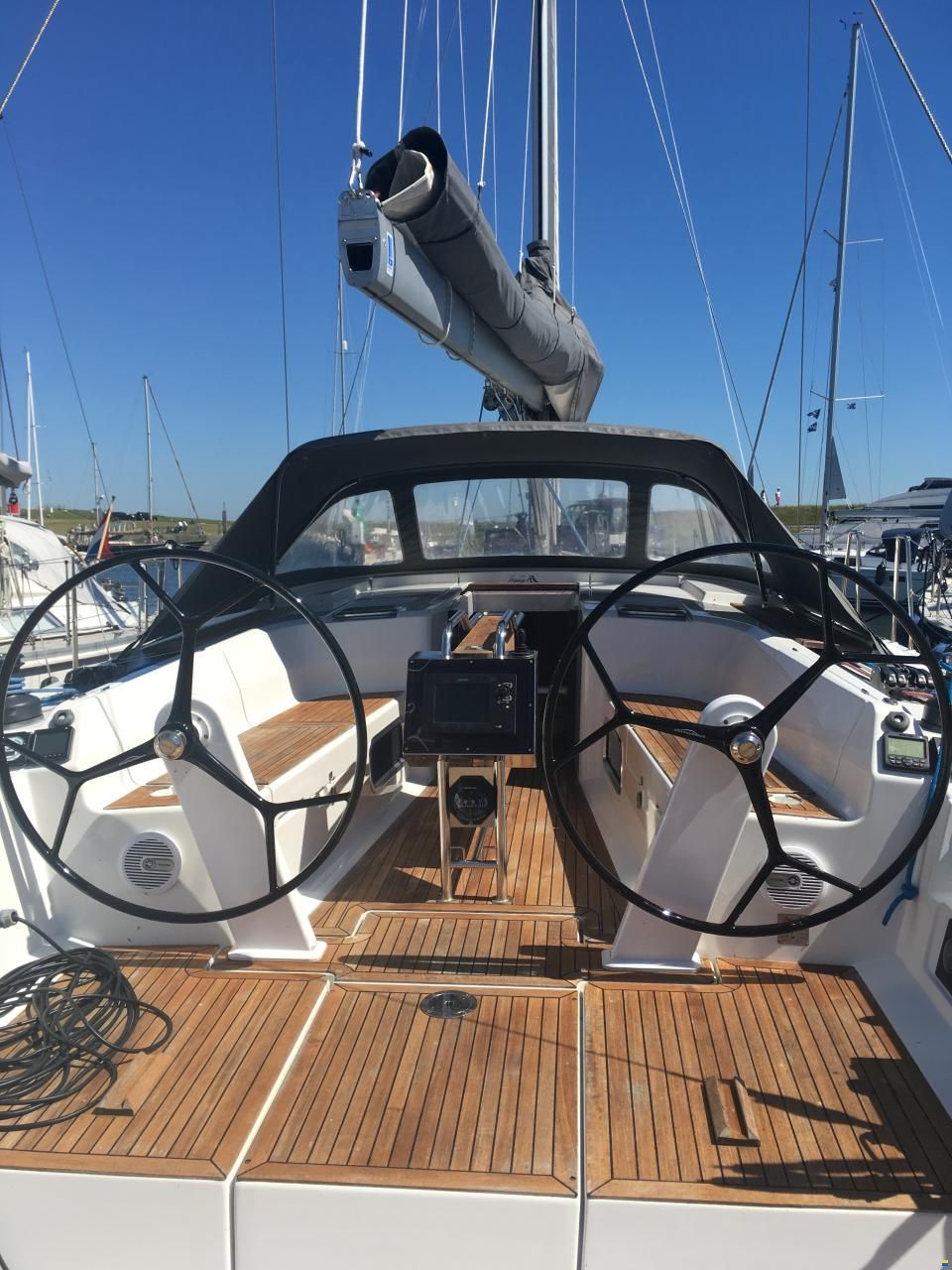 Hanse 445