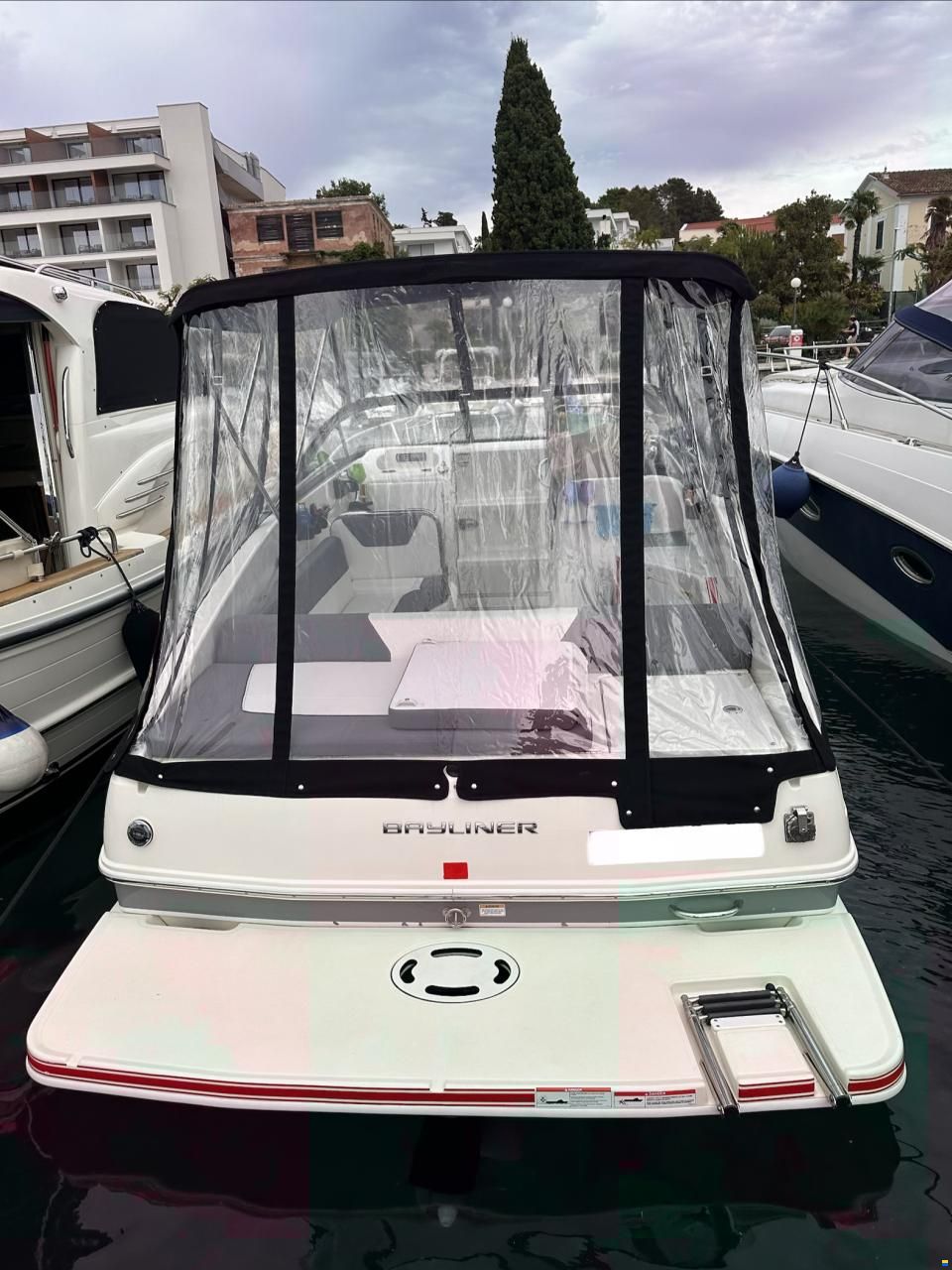Bayliner 742R Cuddy