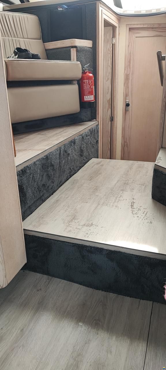 Bayliner 3258 Avanti Fly