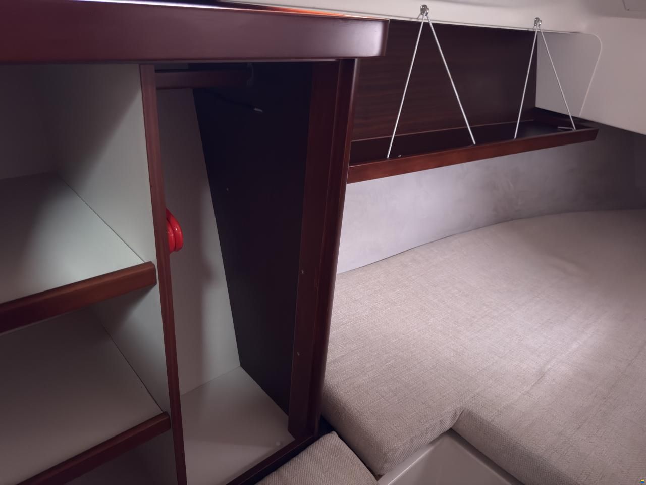 Hanse 320