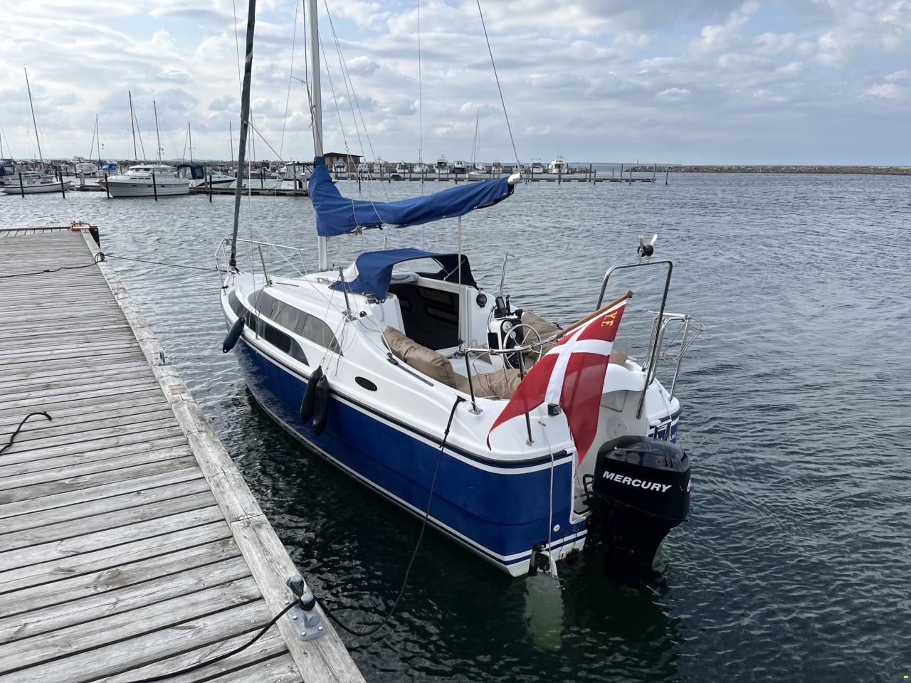 MacGregor 26M