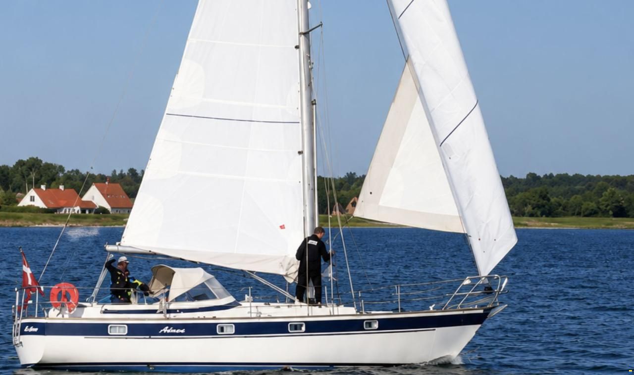 Hallberg-Rassy 352