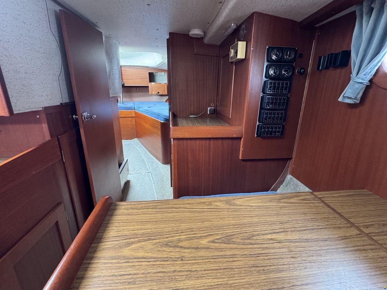 Hallberg-Rassy 352