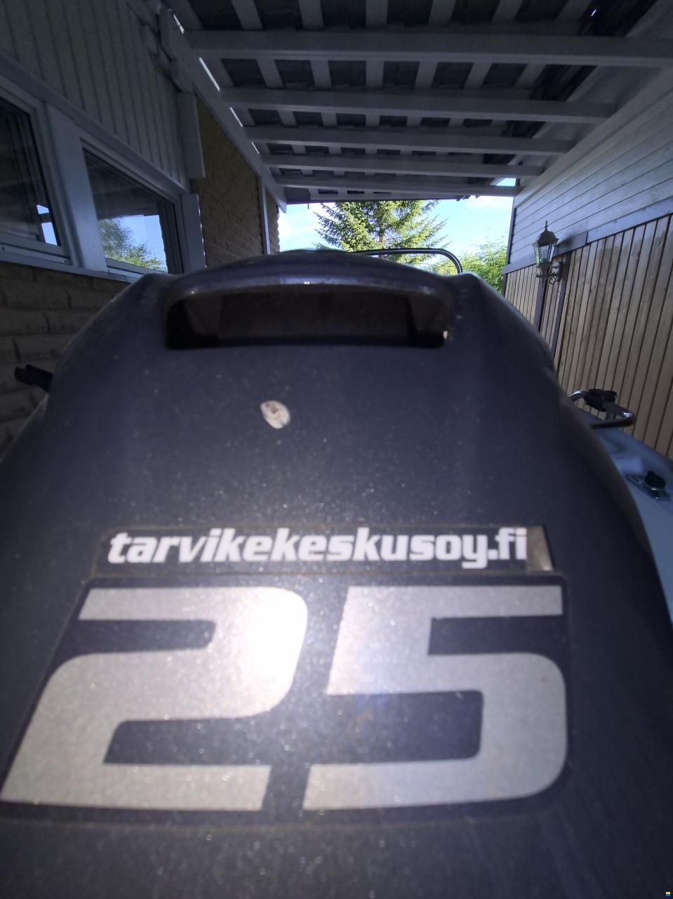 [Vieraile suurimmilla uusien ja k&auml;ytettyjen veneiden markkinoilla.]
