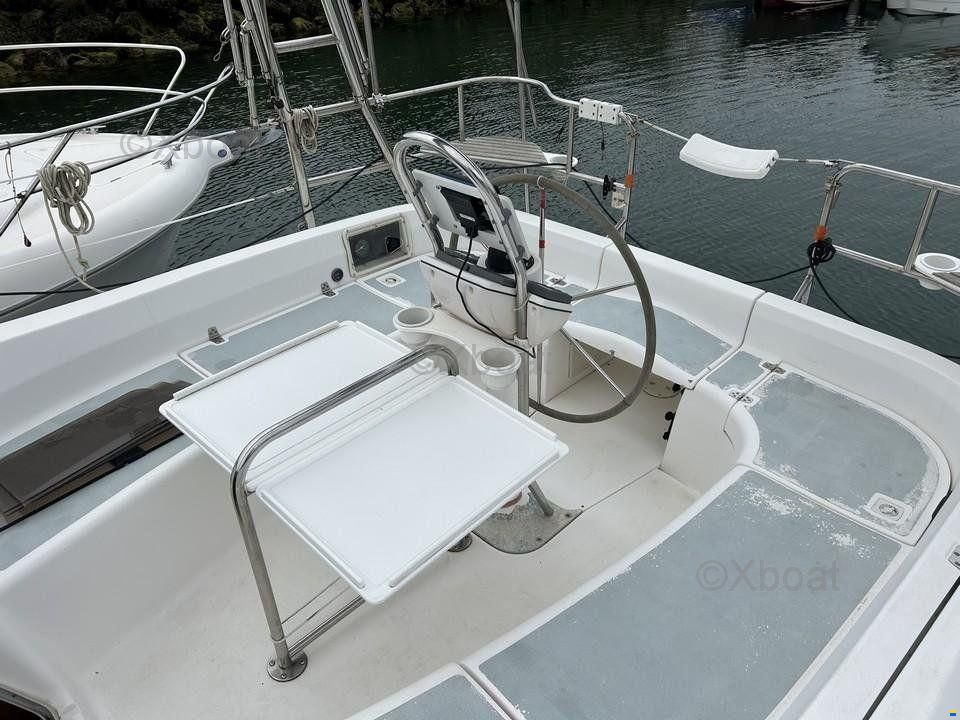 Hunter 356