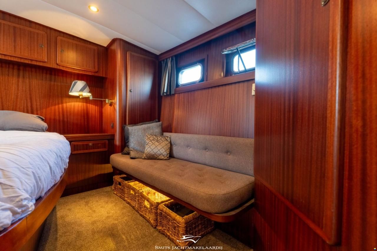Van der Valk Valk Vitesse 54