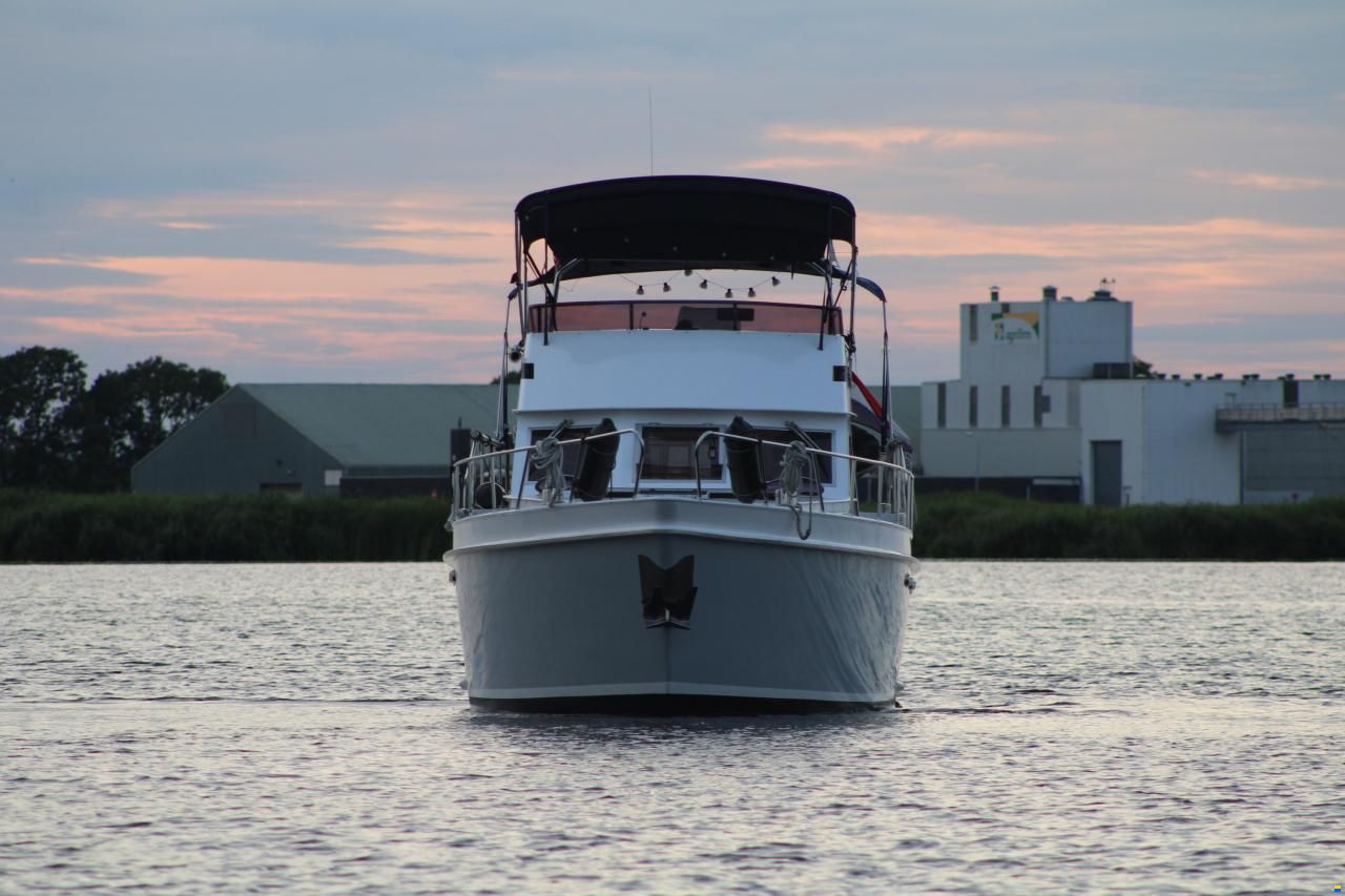 Condor Yachting 123 Fly AK