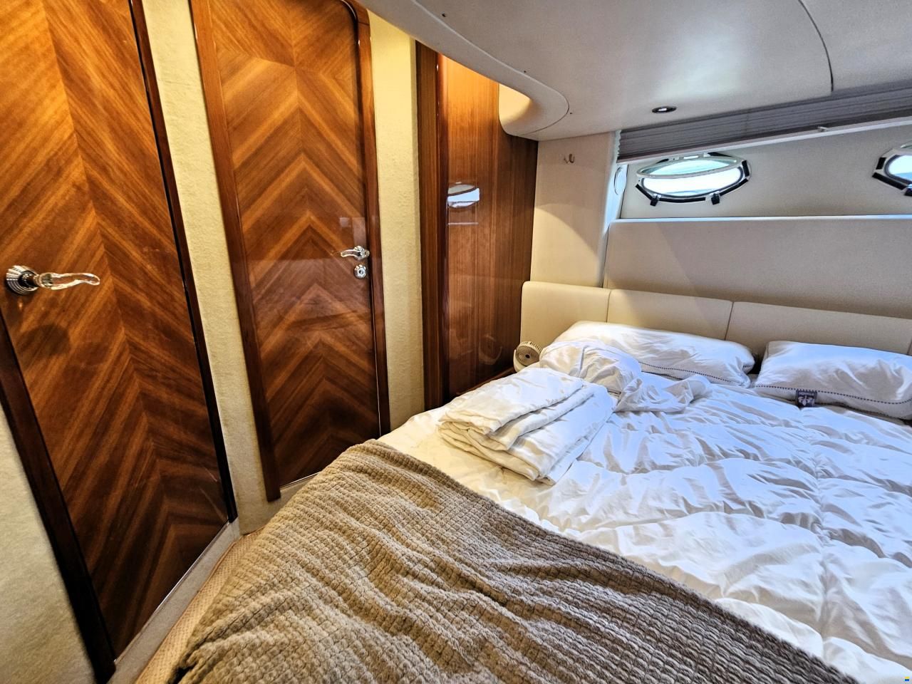 Azimut 46 Fly 2 Cabine
