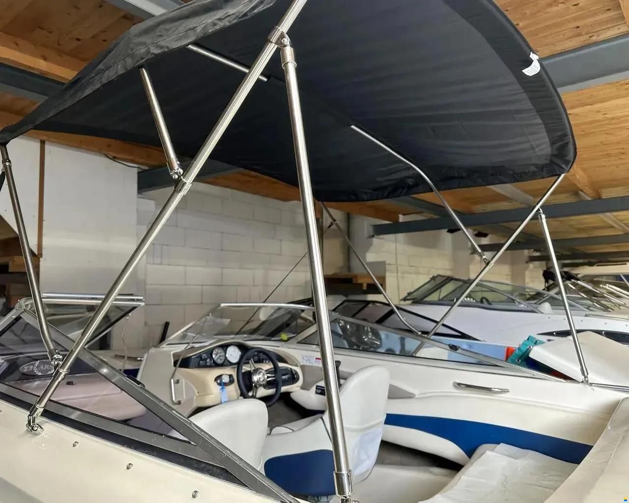 Larson 190 SEI Bowrider