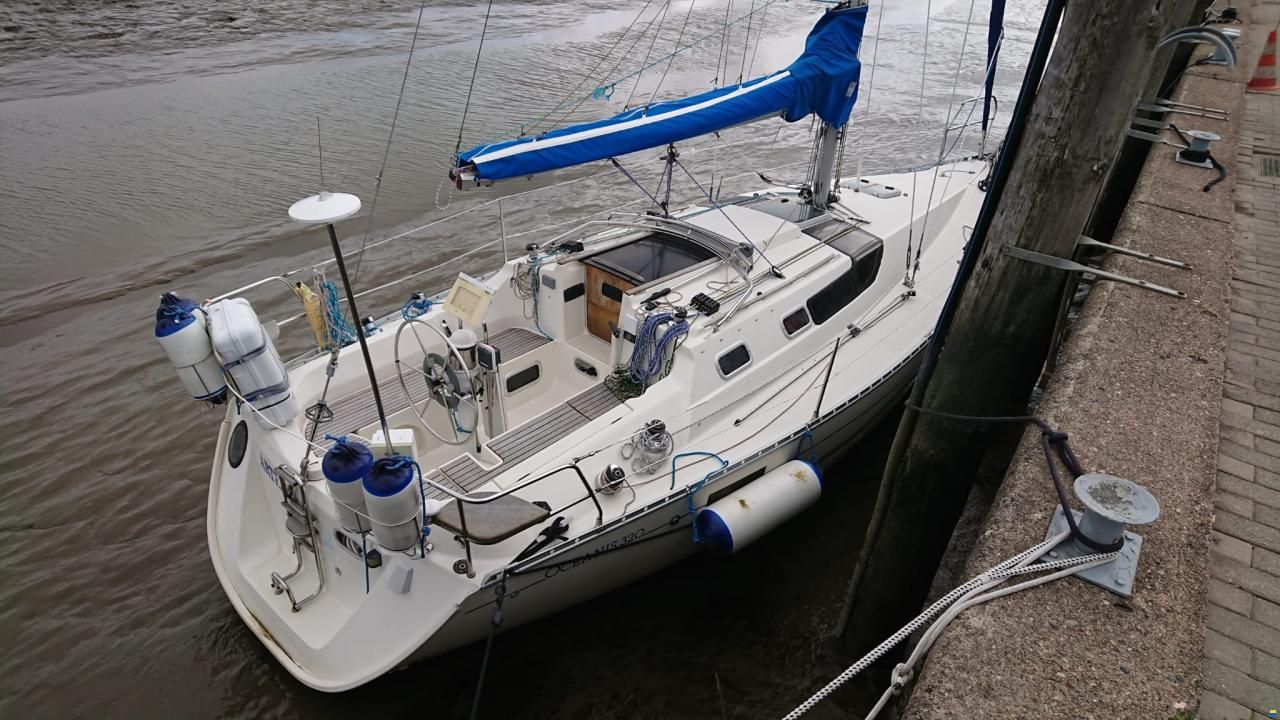Beneteau Oceanis 320