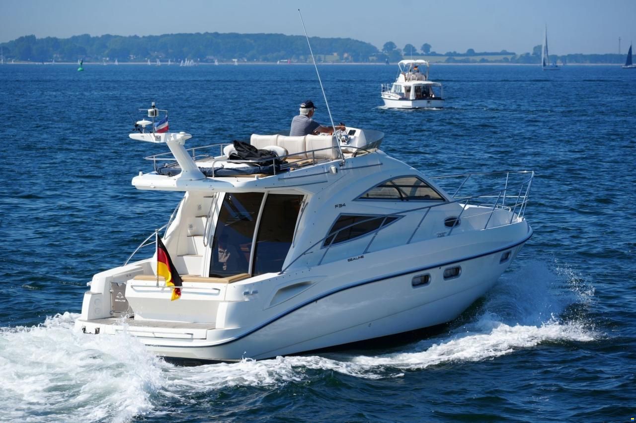 Sealine F34
